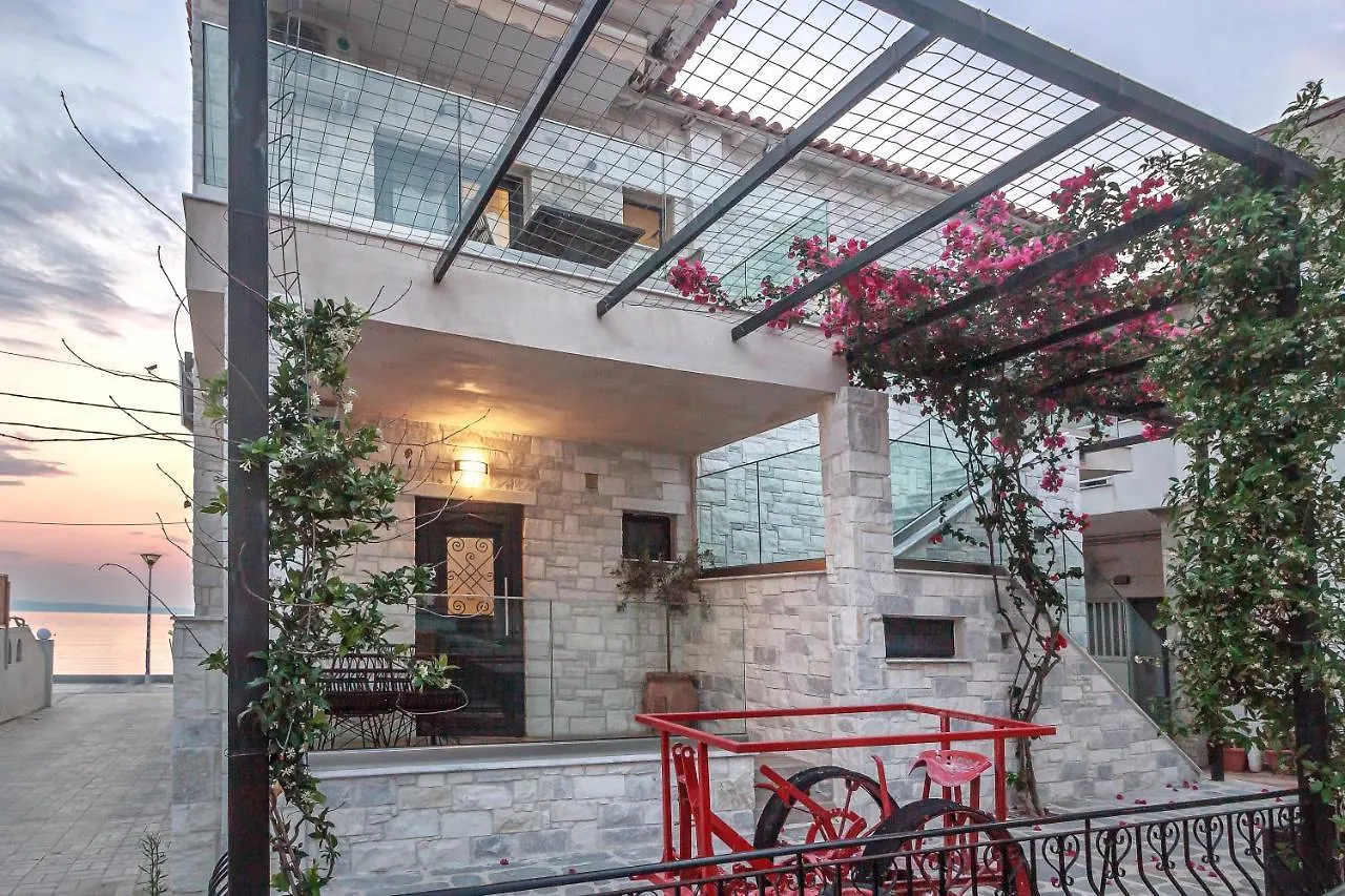 Alkionides Apartments Polychrono